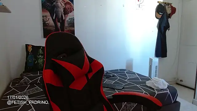 Snapshot of holegape chatting on January 18, 2026, 2:20 pm holegape online show from January 18, 2026, 2:20 pm