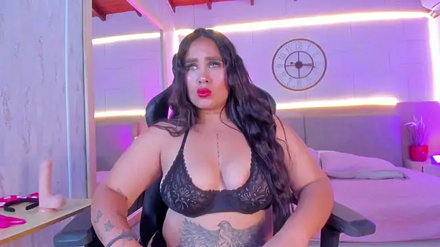 Julietaa 1 online show from December 4, 2025, 7:46 pm