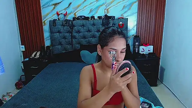 Meryandcris online show from March 8, 2026, 9:01 am