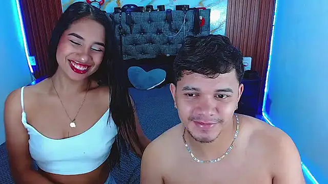 Snapshot of Meryandcris chatting on February 15, 2026, 4:24 am Meryandcris online show from February 15, 2026, 4:24 am