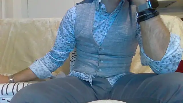 Snapshot of Eroshotlicker chatting on January 16, 2026, 9:30 pm Eroshotlicker online show from January 16, 2026, 9:30 pm