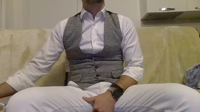 Snapshot of Eroshotlicker chatting on February 8, 2026, 9:23 pm Eroshotlicker online show from February 8, 2026, 9:23 pm