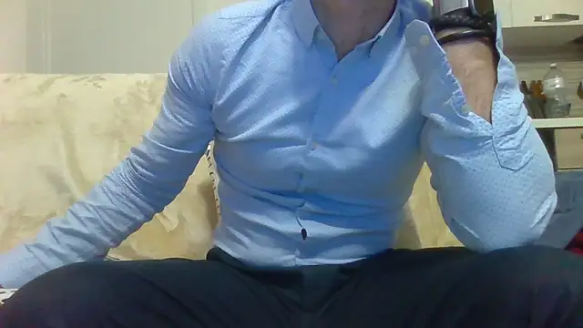 Snapshot of Eroshotlicker chatting on February 21, 2026, 9:17 pm Eroshotlicker online show from February 21, 2026, 9:17 pm