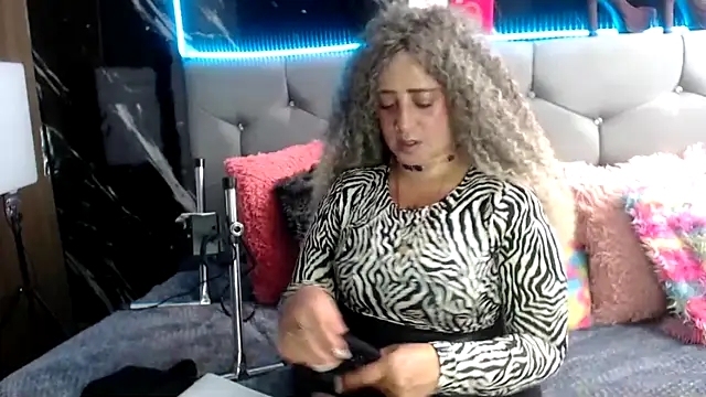 MelodyHockier online show from November 28, 2025, 3:34 pm