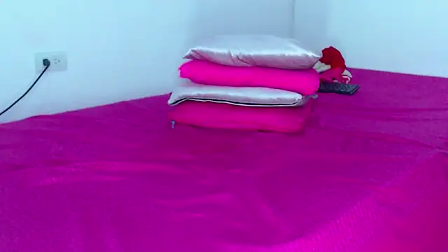 Milytylor online show from June 10, 2026, 2:02 am