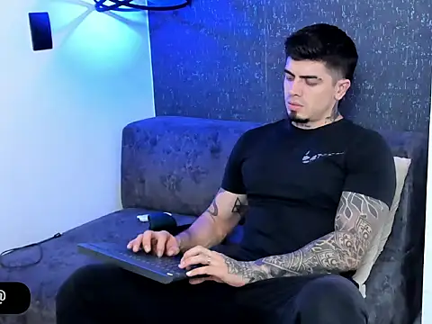  mrcock   online show from April 12, 2026, 10:35 pm