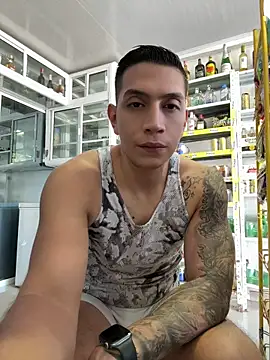 OliverWest04 online show from May 20, 2026, 5:43 pm