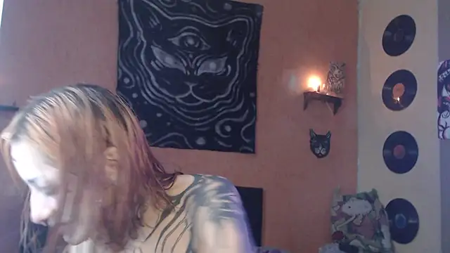 Snapshot of Layla_quinn chatting on June 26, 2026, 1:39 pm Layla quinn online show from June 26, 2026, 1:39 pm
