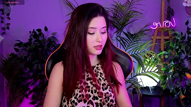 RedMidnight online show from November 26, 2025, 8:31 pm