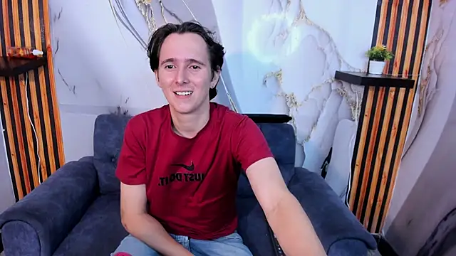 Snapshot of Aaron_LatinMen2 chatting on November 25, 2025, 3:40 am Aaron LatinMen2 online show from November 25, 2025, 3:40 am