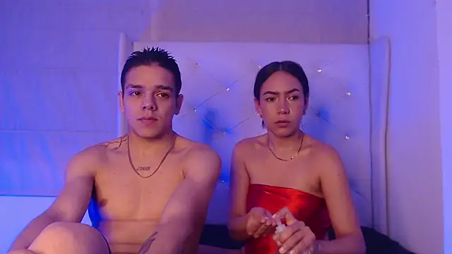 Snapshot of Noah_and_kim69 chatting on January 14, 2026, 5:22 am Noah and kim69 online show from January 14, 2026, 5:22 am