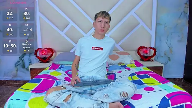 Snapshot of sammysex- chatting on November 28, 2025, 6:35 am sammysex- online show from November 28, 2025, 6:35 am