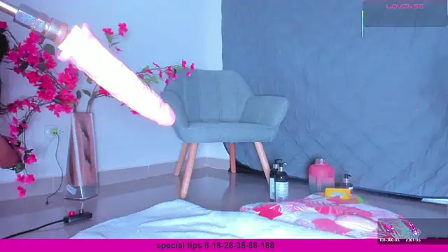 sophie 1  online show from March 12, 2026, 3:45 am