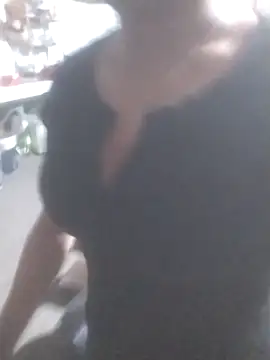 Snapshot of tieutam122 chatting on February 5, 2026, 1:40 pm tieutam122 online show from February 5, 2026, 1:40 pm