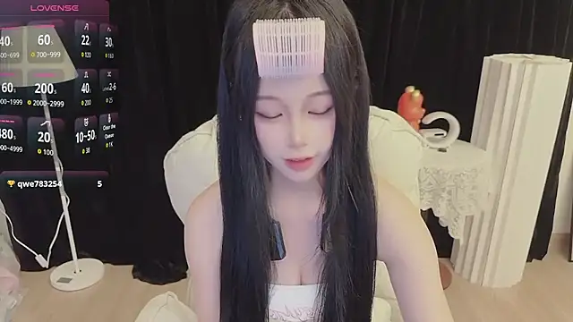 Snapshot of -Annababy chatting on June 20, 2026, 2:11 pm -Annababy online show from June 20, 2026, 2:11 pm