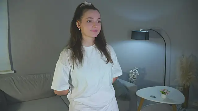 TeraGabbard online show from November 27, 2025, 8:48 am