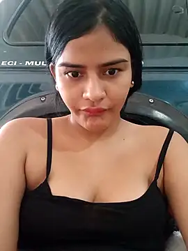 virgin cunt online show from December 17, 2025, 12:21 pm