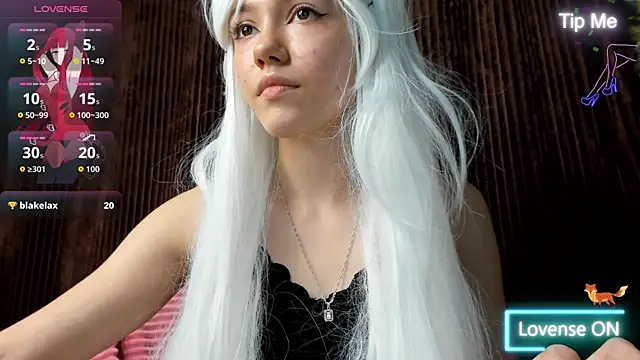 MissKotomissCat online show from December 2, 2025, 7:48 pm