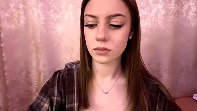 SoonMoilanen online show from December 22, 2025, 5:46 pm