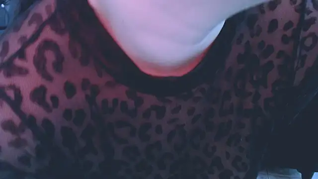 Snapshot of NoaLeon21 chatting on February 13, 2026, 6:41 pm NoaLeon21 online show from February 13, 2026, 6:41 pm