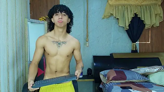 kim curlyy online show from March 31, 2026, 1:35 pm