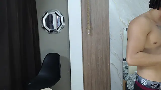 Snapshot of kim_curlyy chatting on February 22, 2026, 1:24 pm kim curlyy online show from February 22, 2026, 1:24 pm