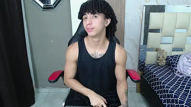 kim curlyy online show from May 27, 2026, 1:07 pm