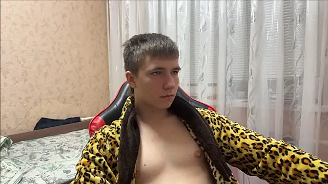 golden flash online show from November 30, 2025, 6:52 pm