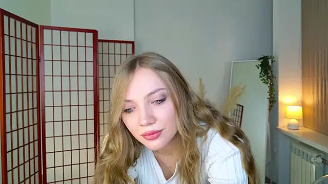 Snapshot of Kira_Pirce chatting on November 27, 2025, 7:53 am Kira Pirce online show from November 27, 2025, 7:53 am