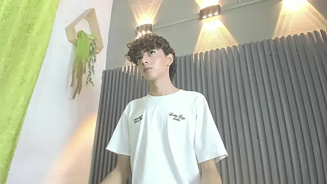 CRISS ALLEN1 online show from March 2, 2026, 12:56 pm