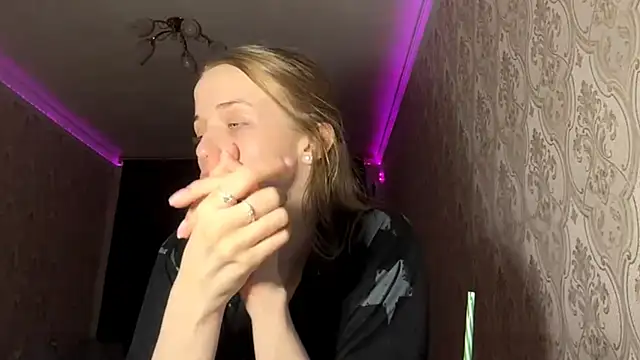 AshlyPalas online show from November 26, 2025, 4:23 am