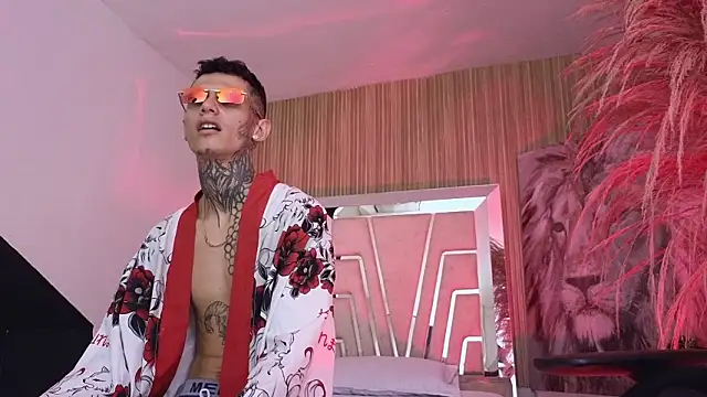 Paulo 527 online show from March 26, 2026, 5:17 am