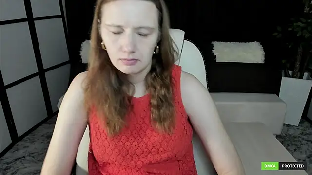 KathrineMeyer online show from December 4, 2025, 2:32 am