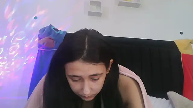 Snapshot of KandyKaine_xoxox chatting on November 28, 2025, 11:32 am KandyKaine xoxox online show from November 28, 2025, 11:32 am