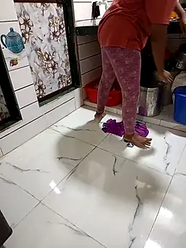 Snapshot of chilllisa chatting on December 5, 2025, 5:28 am chilllisa online show from December 5, 2025, 5:28 am