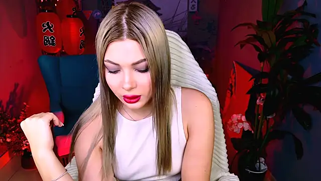 HyileyClark online show from March 22, 2026, 9:22 am