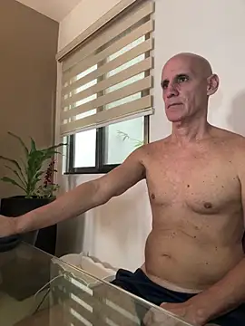 Elosoo online show from December 13, 2025, 8:26 pm