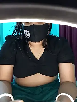 priya2098 online show from February 14, 2026, 6:30 pm