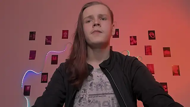 Snapshot of leo_void chatting on March 4, 2026, 8:38 pm leo void online show from March 4, 2026, 8:38 pm