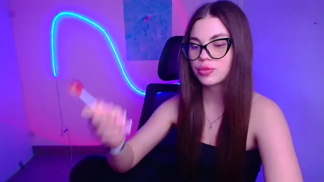 Violetta Brilliant online show from January 14, 2026, 12:20 pm