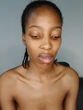 MsParisSmith online show from December 5, 2025, 8:02 am