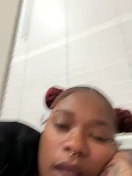 yourfavvebonyy online show from November 28, 2025, 8:03 am