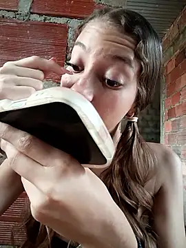 Vanneskk online show from March 13, 2026, 7:41 pm