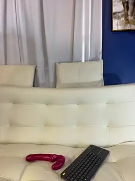 ZoeyFierce online show from March 18, 2026, 1:46 pm