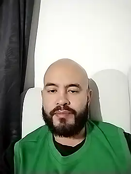 Snapshot of Duglass_tomson chatting on November 28, 2025, 9:15 pm Duglass tomson online show from November 28, 2025, 9:15 pm