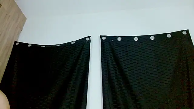 Snapshot of X-Shanell chatting on January 16, 2026, 3:54 am X-Shanell online show from January 16, 2026, 3:54 am