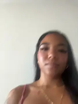 caro ebony online show from April 28, 2026, 8:57 pm