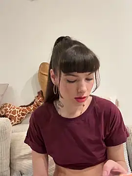 Sugarbellax online show from February 10, 2026, 5:23 pm