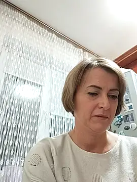 ArwenSky2020 online show from November 28, 2025, 4:07 pm