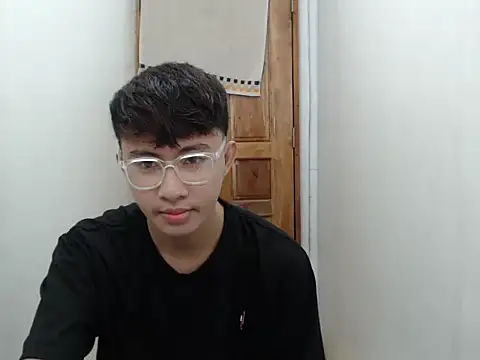 asiantwink0000 online show from December 18, 2025, 8:30 am